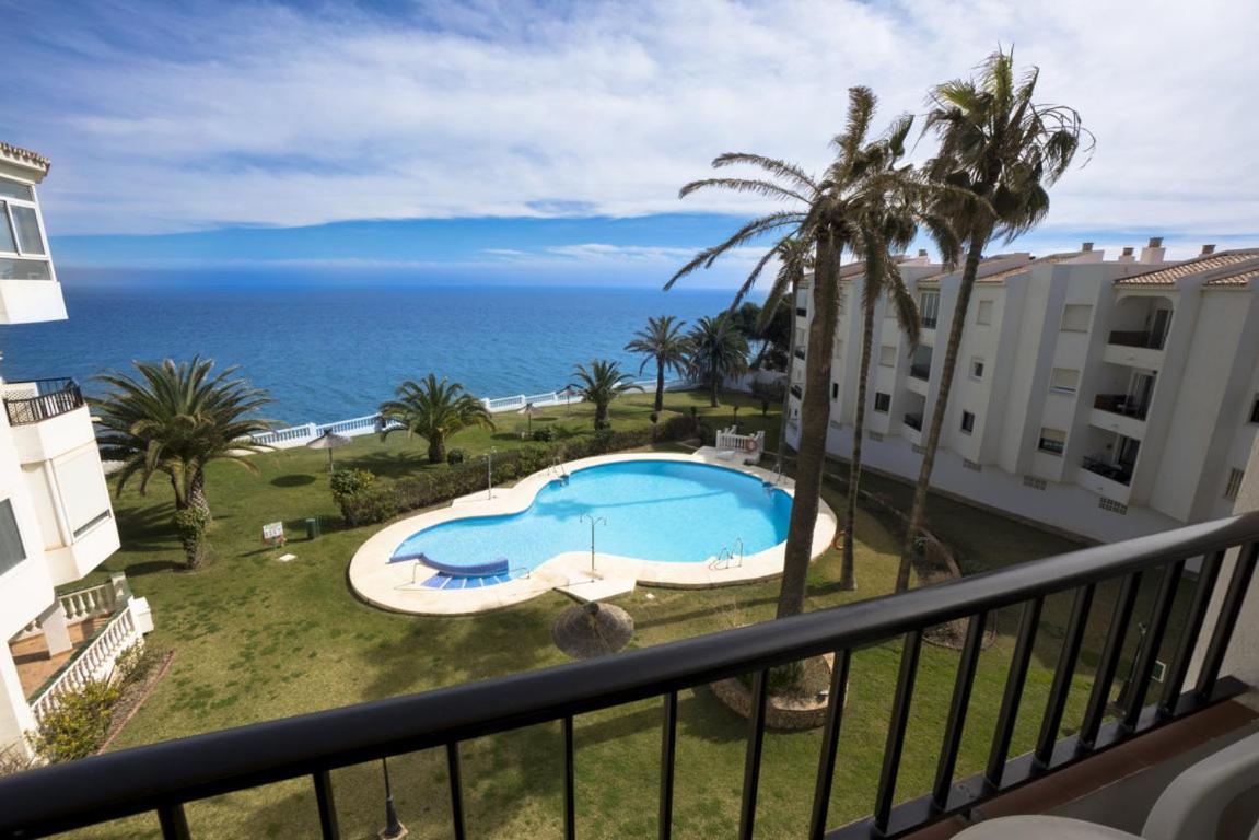 Palmeras 72 Menyber Nerja Luaran gambar
