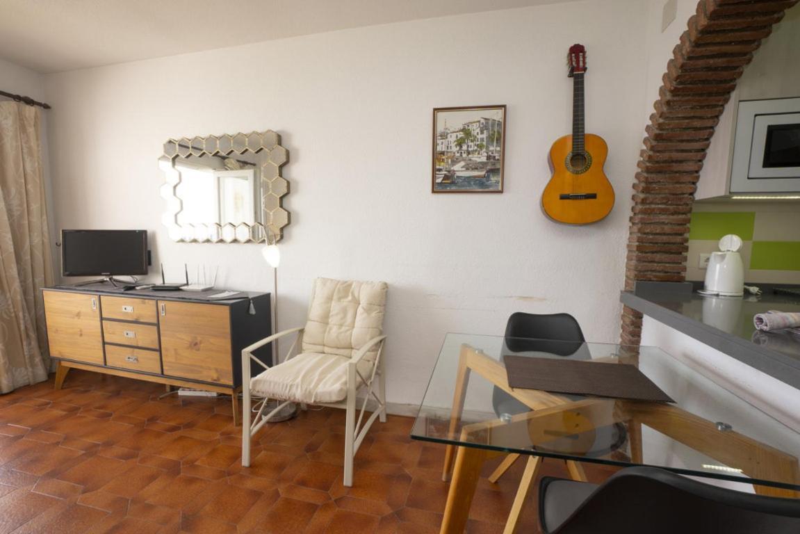 Palmeras 72 Menyber Nerja Luaran gambar